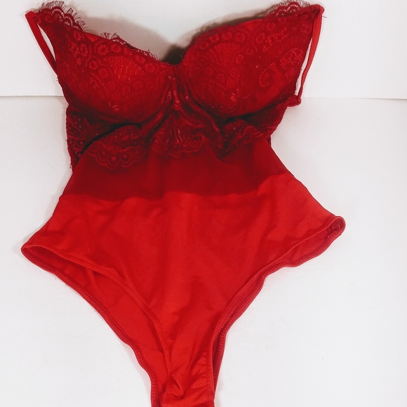 New Windsor Teddy red lacey - Picture 2 of 7